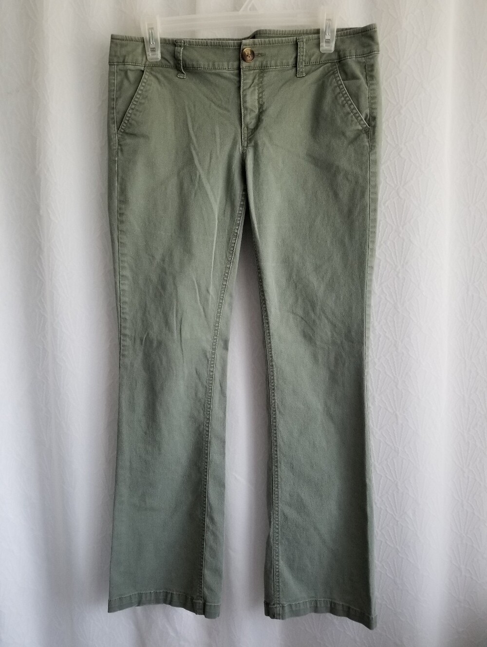 American Eagle Jeans Kick Boot Low Rise Chinos Olive Size 8